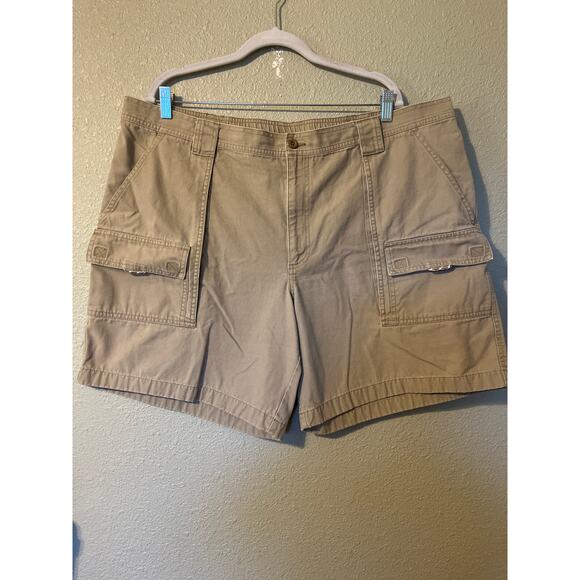 L.L. Bean, comfort waist men’s cargo shorts - Picture 1 of 5